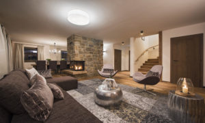 Chalet Kanzi Living Room - Luxury Apartment in St Anton